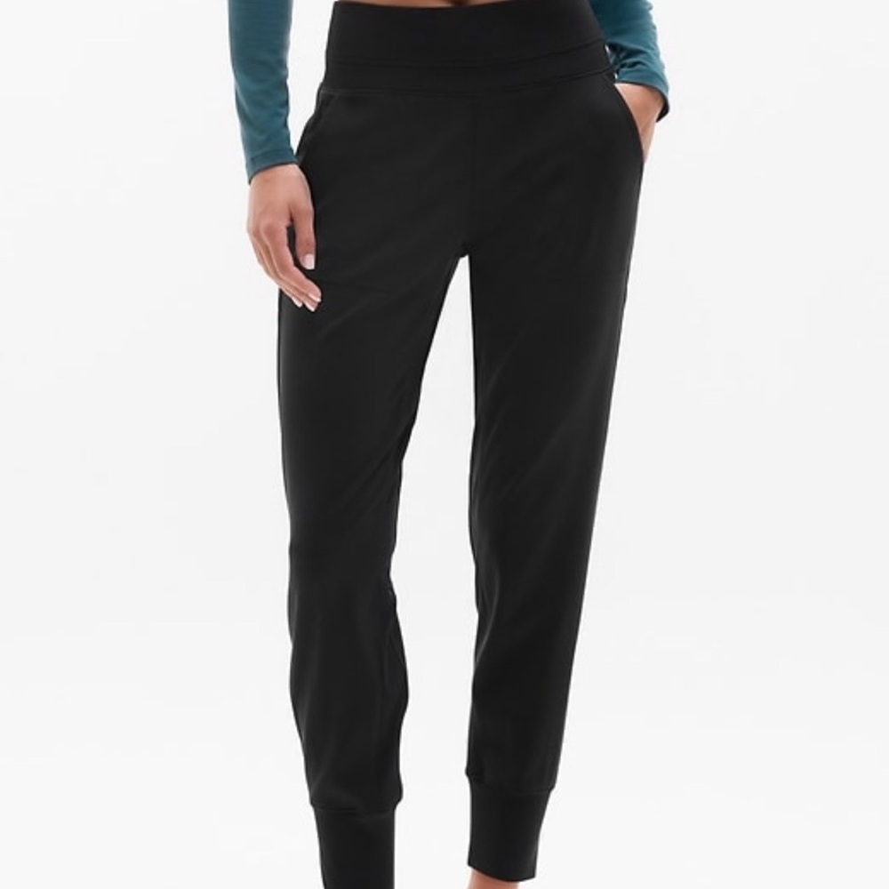 Athleta Venice High Rise Jogger - Women’s Medium Tall in Black